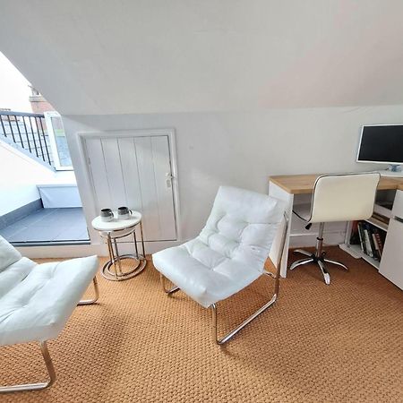 West Hill Retreat Seaview Balcony Chic Loft Studio & Free Parking Hastings Exterior foto